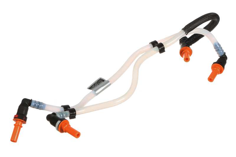 Kraftstoffrohr (vorwärts gebogen) Kraftstoffrohr (vorwärts gebogen)